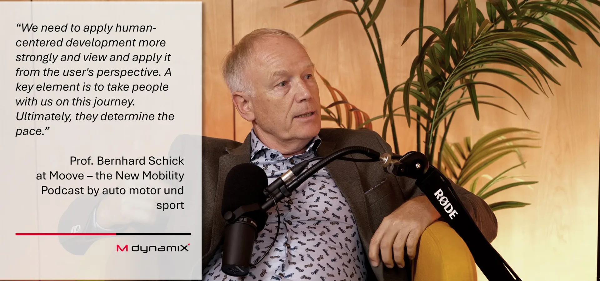 Prof. Bernhard Schick in einem Podcast Studio für Moove